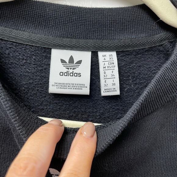 Adidas sweatshirt - Picture 2 of 2